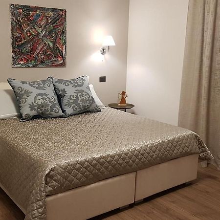 B&B Al Civico16 Guspini Ngoại thất bức ảnh