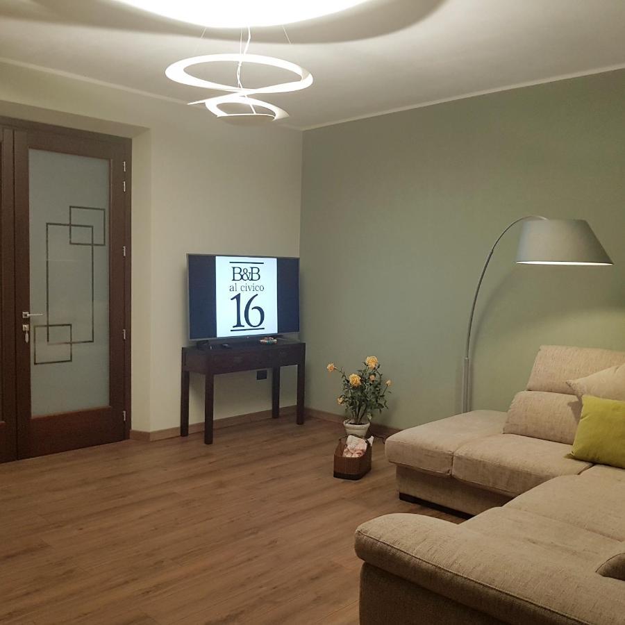 B&B Al Civico16 Guspini Ngoại thất bức ảnh